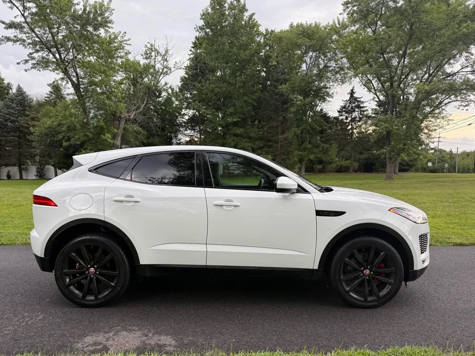 2019 Jaguar E-Pace - Image 3 of 20