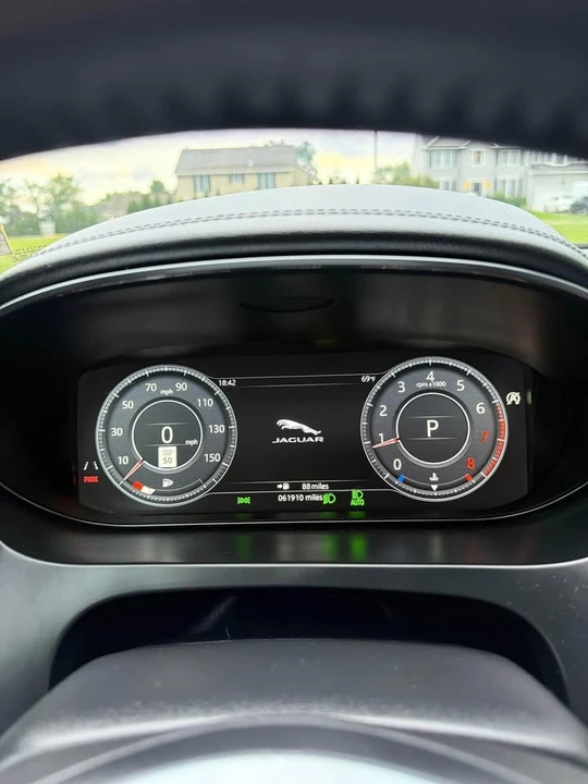 2019 Jaguar E-Pace - Image 12 of 20