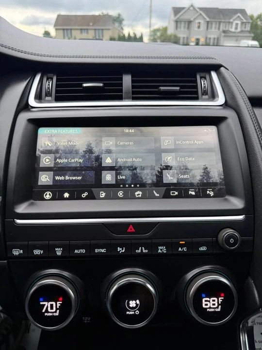 2019 Jaguar E-Pace - Image 15 of 20