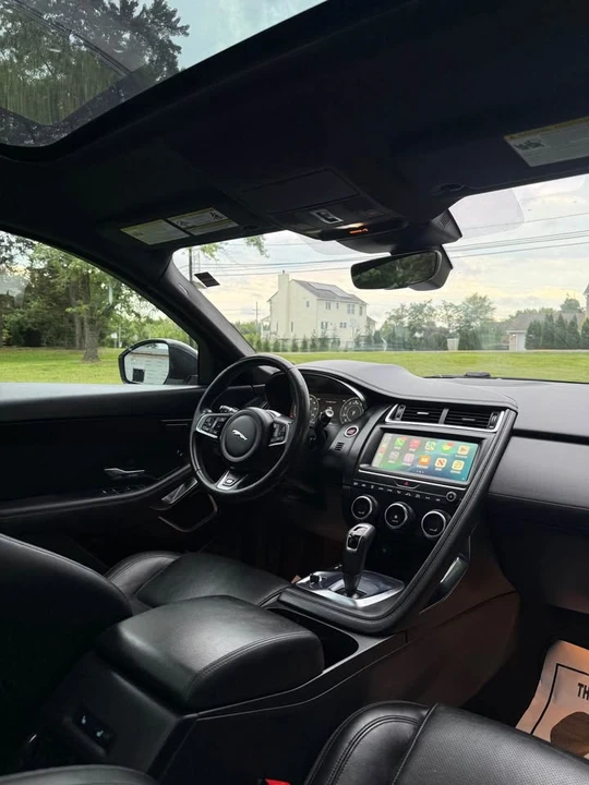 2019 Jaguar E-Pace - Image 8 of 20