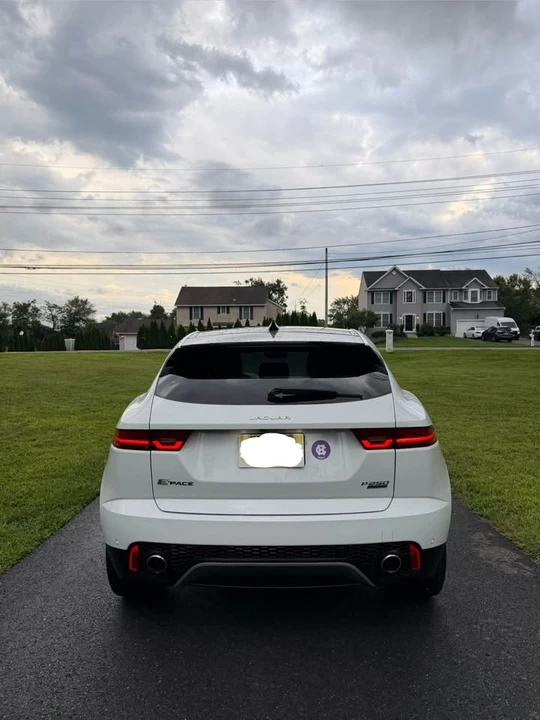 2019 Jaguar E-Pace - Image 5 of 20