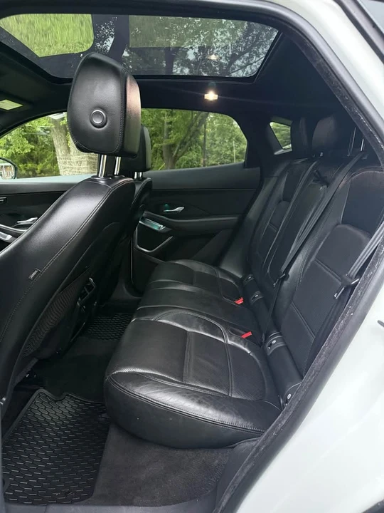 2019 Jaguar E-Pace - Image 17 of 20