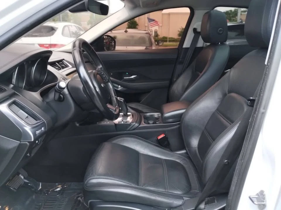 2019 Jaguar E-Pace - Image 18 of 20