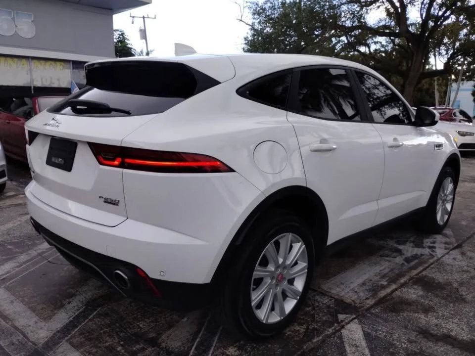 2019 Jaguar E-Pace - Image 4 of 20