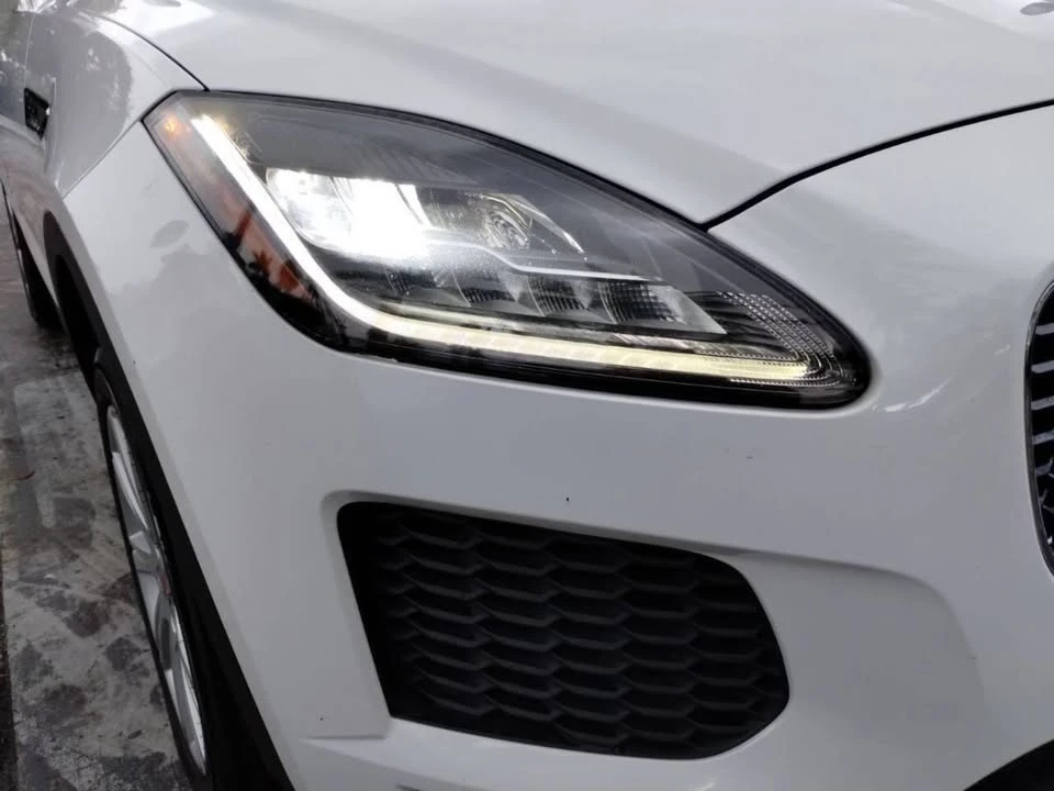 2019 Jaguar E-Pace - Image 13 of 20