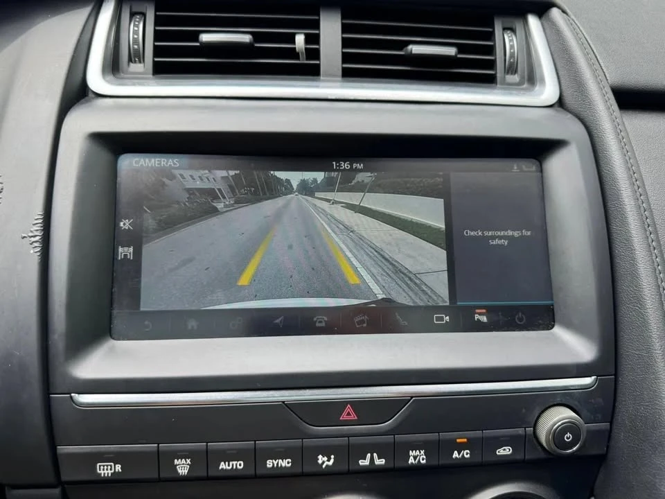 2019 Jaguar E-Pace - Image 11 of 19