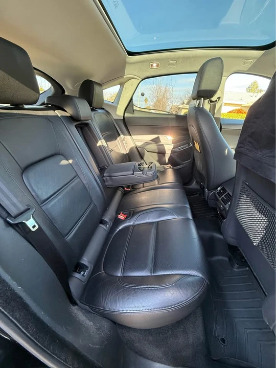 2019 Jaguar E-Pace - Image 10 of 13