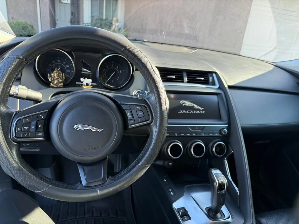 2019 Jaguar E-Pace - Image 7 of 13