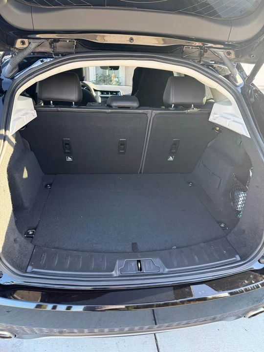 2019 Jaguar E-Pace - Image 11 of 13