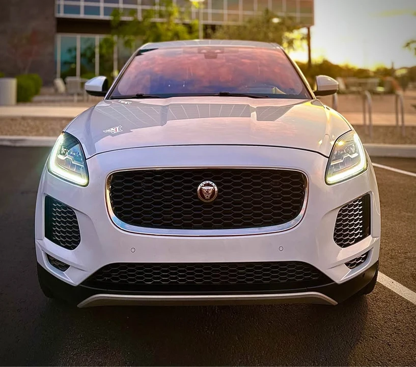 2019 Jaguar E-Pace - Image 5 of 18