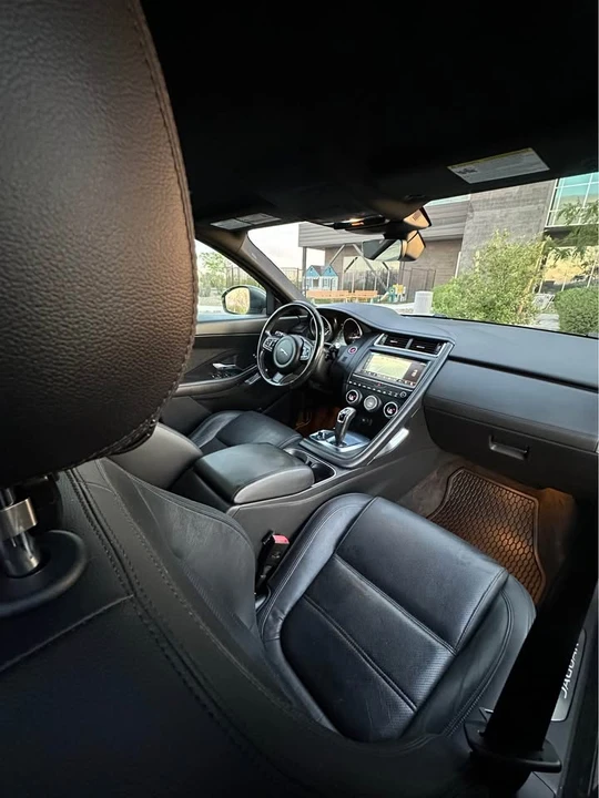 2019 Jaguar E-Pace - Image 10 of 18