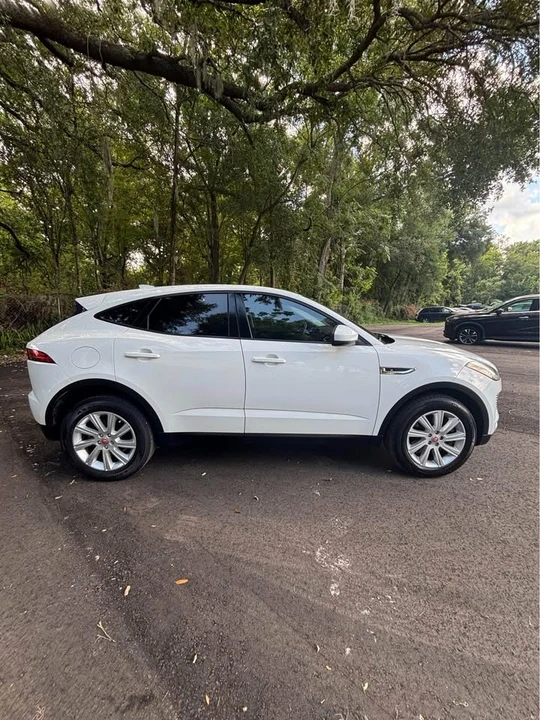 2019 Jaguar E-Pace - Image 5 of 20