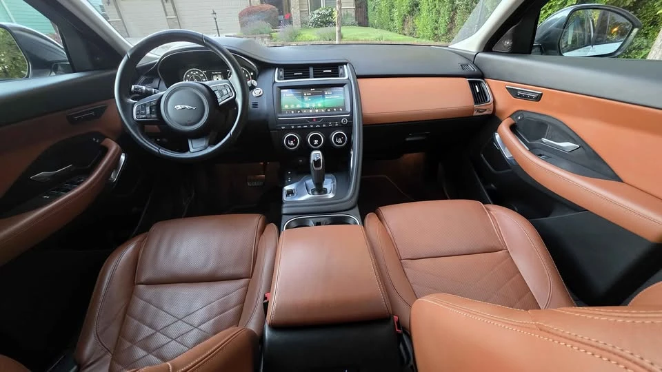 2019 Jaguar E-Pace - Image 17 of 19