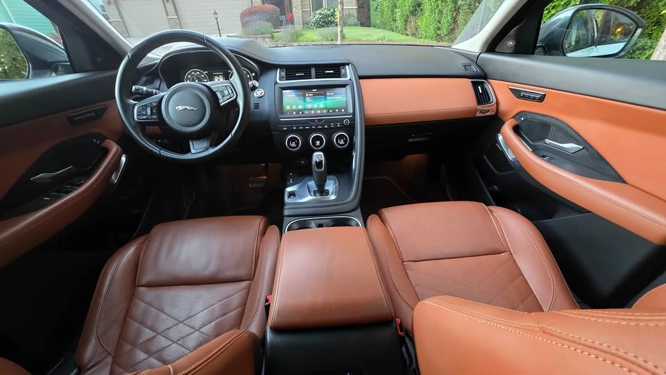 2019 Jaguar E-Pace - Image 16 of 18