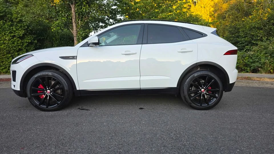 2019 Jaguar E-Pace - Image 4 of 20
