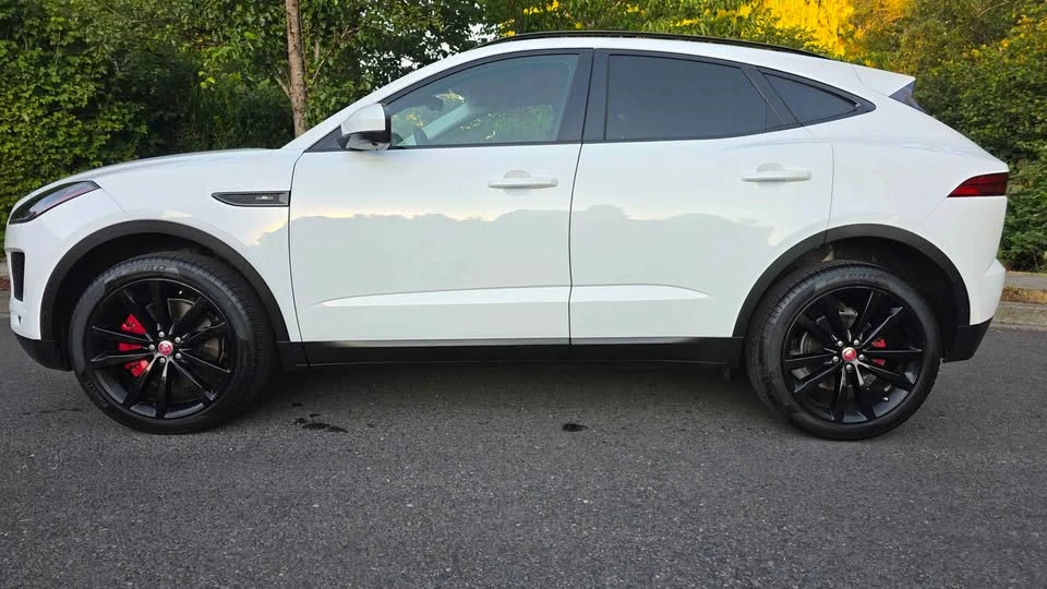 2019 Jaguar E-Pace - Image 3 of 20