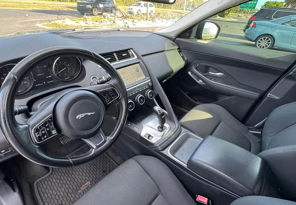 2019 Jaguar E-Pace - Image 11 of 11