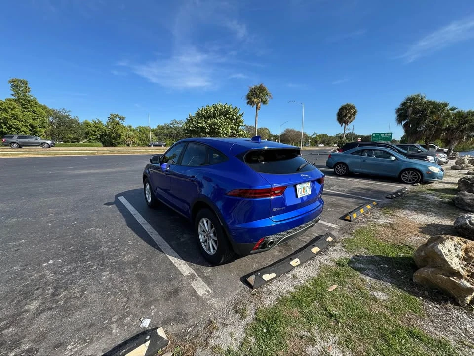 2019 Jaguar E-Pace - Image 5 of 10