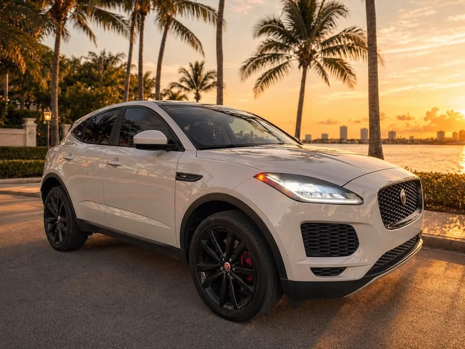 2019 Jaguar E-Pace - Image 3 of 20