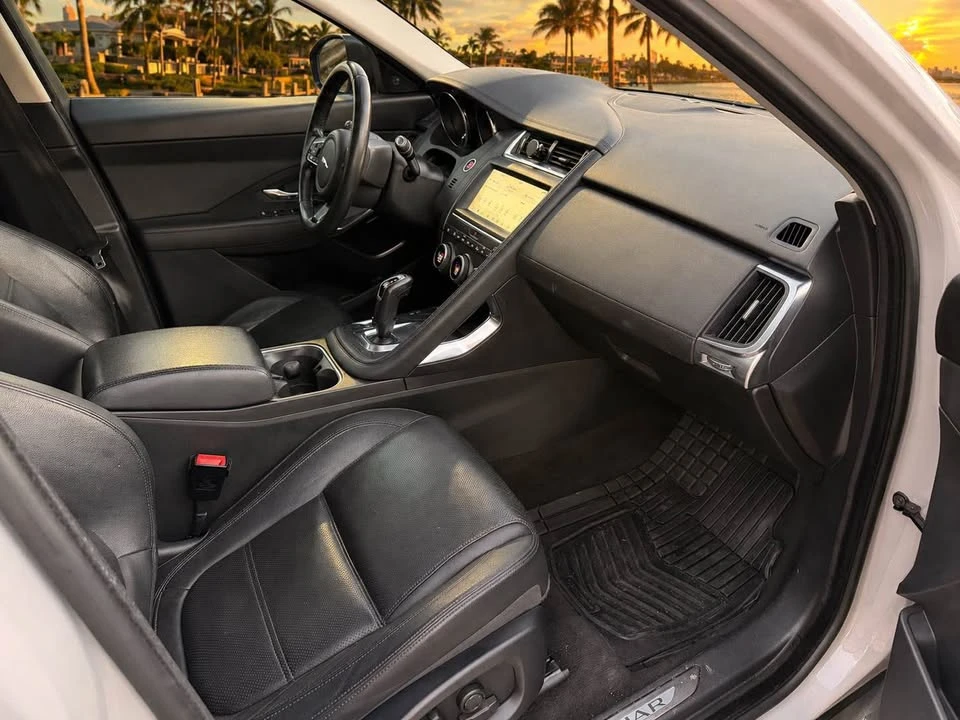 2019 Jaguar E-Pace - Image 12 of 20
