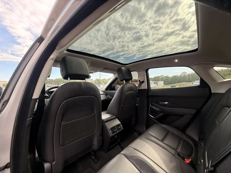 2019 Jaguar E-Pace - Image 11 of 20