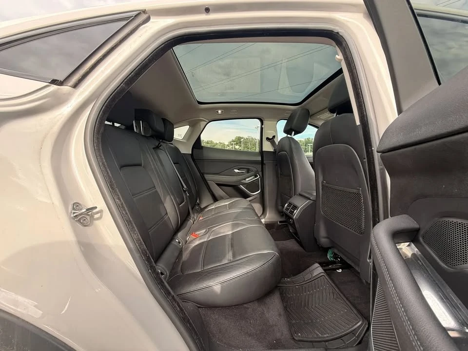 2019 Jaguar E-Pace - Image 8 of 20