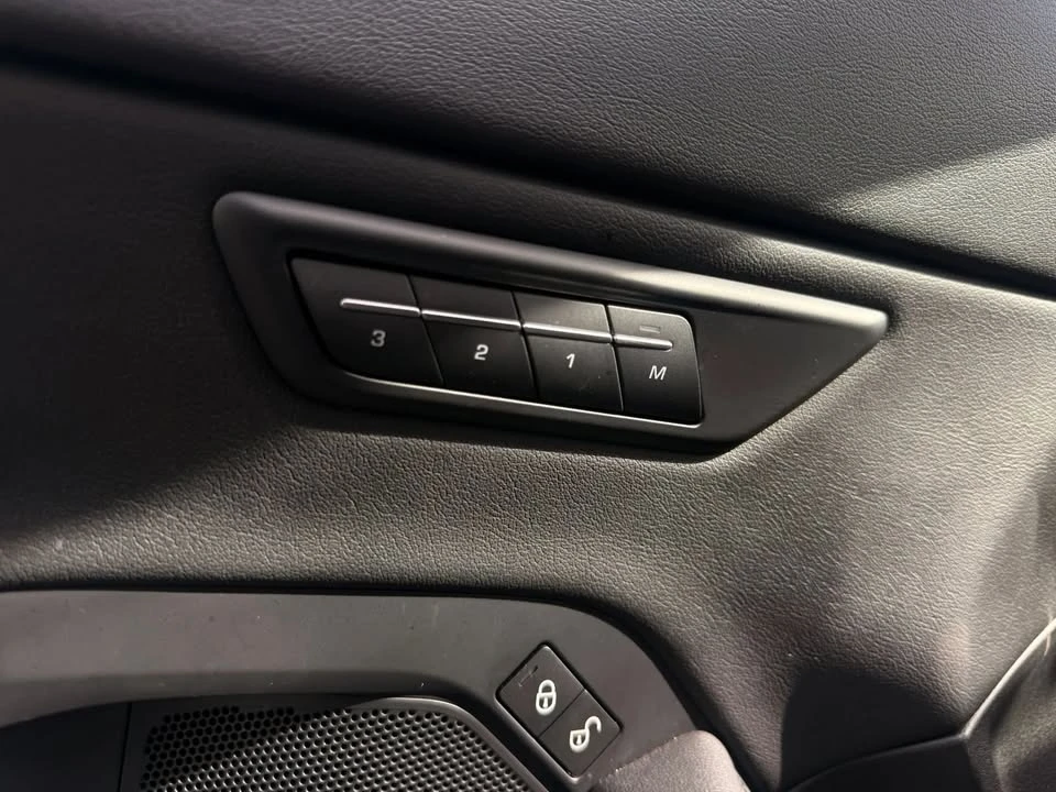 2019 Jaguar E-Pace - Image 16 of 20