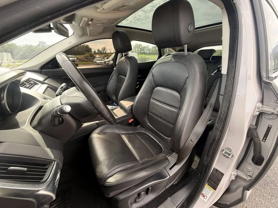 2019 Jaguar E-Pace - Image 13 of 20