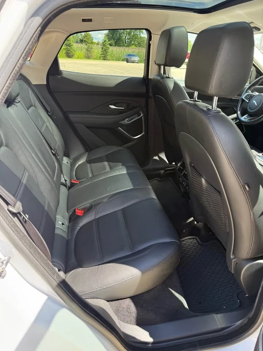 2019 Jaguar E-Pace - Image 8 of 16