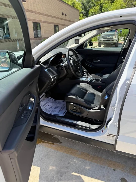 2019 Jaguar E-Pace - Image 14 of 16