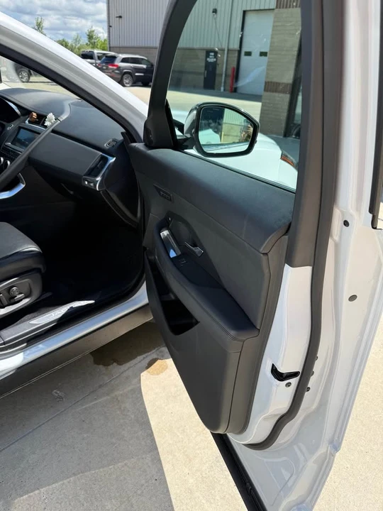 2019 Jaguar E-Pace - Image 12 of 16