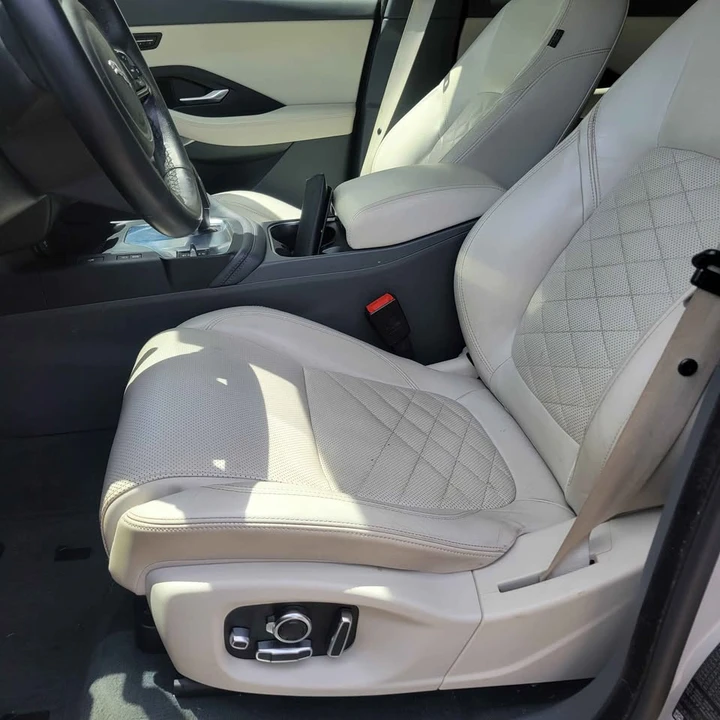 2019 Jaguar E-Pace - Image 9 of 17