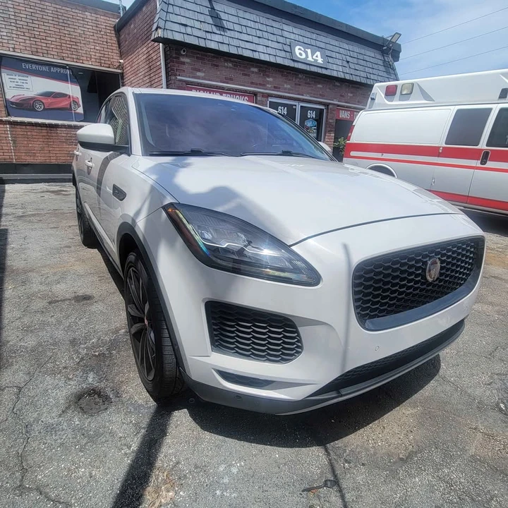 2019 Jaguar E-Pace - Image 3 of 17