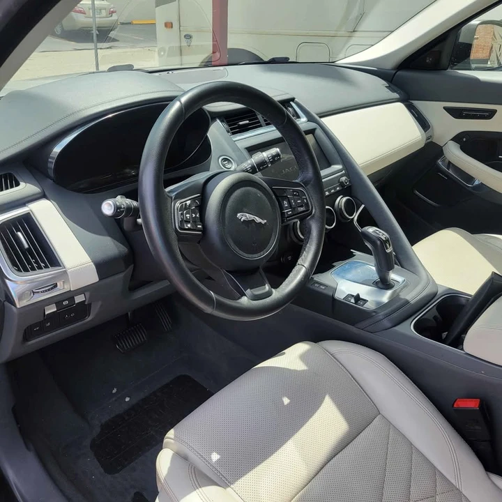 2019 Jaguar E-Pace - Image 7 of 17