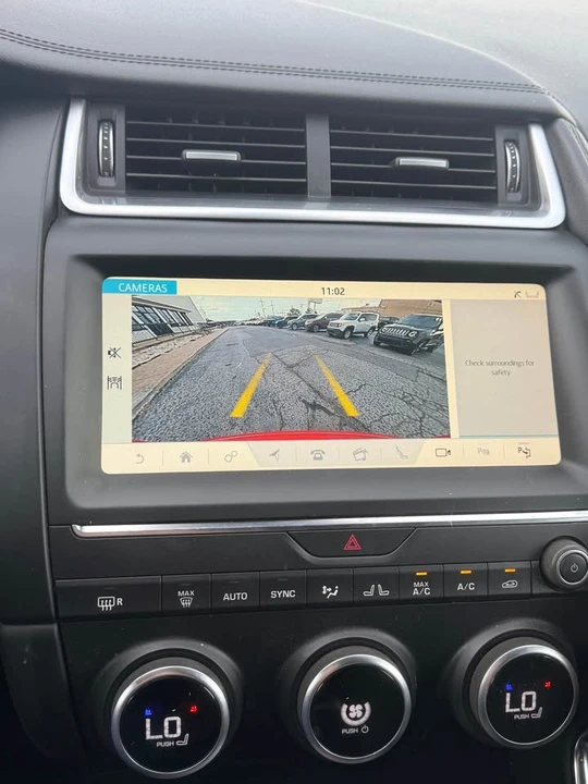2019 Jaguar E-Pace - Image 14 of 15