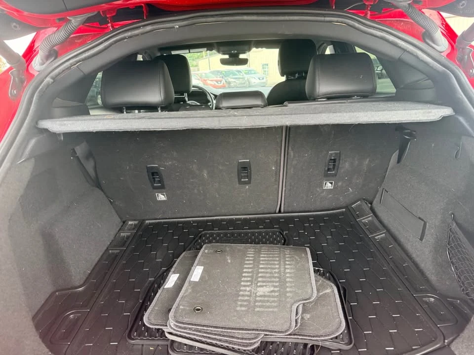 2019 Jaguar E-Pace - Image 15 of 15