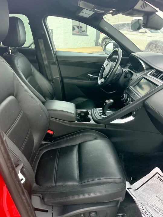 2019 Jaguar E-Pace - Image 11 of 15