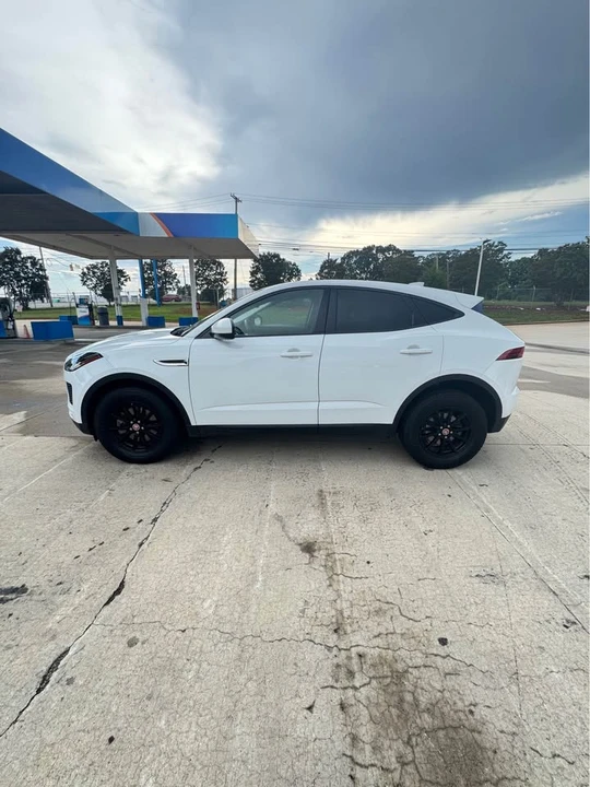 2019 Jaguar E-Pace - Image 5 of 14