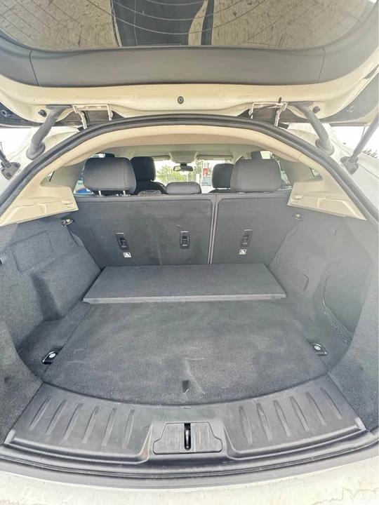2019 Jaguar E-Pace - Image 14 of 14