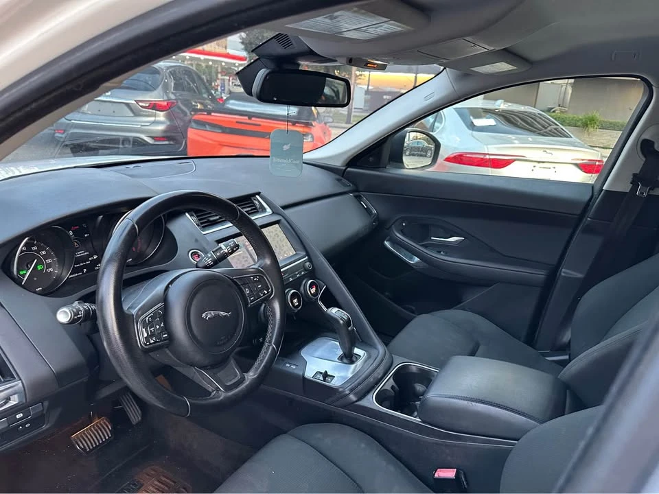 2019 Jaguar E-Pace - Image 8 of 14