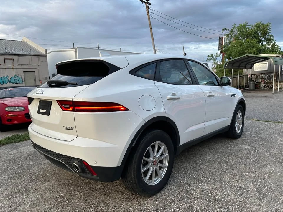 2019 Jaguar E-Pace - Image 5 of 14