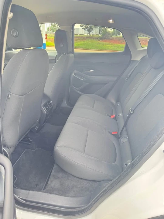 2019 Jaguar E-Pace - Image 10 of 14