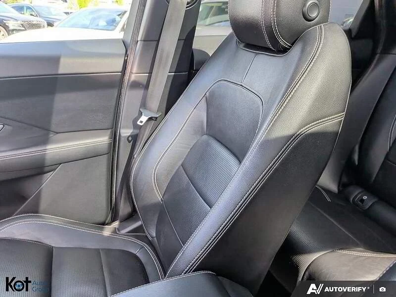 2019 Jaguar E-Pace - Image 13 of 18