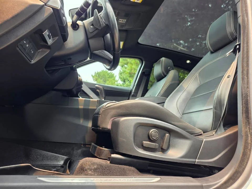 2019 Jaguar E-Pace - Image 14 of 20