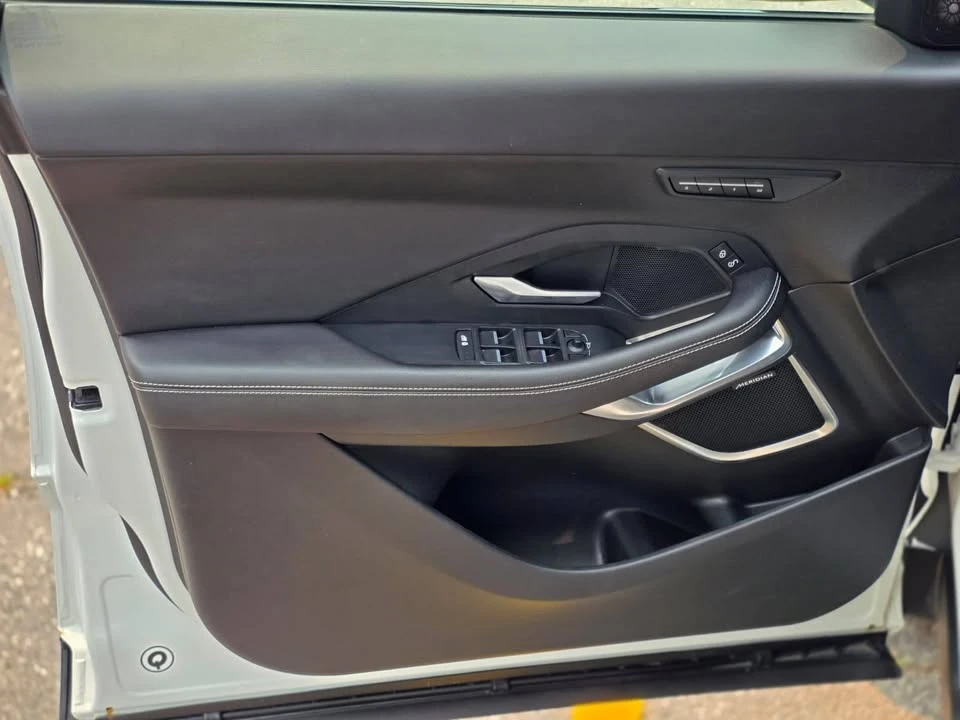 2019 Jaguar E-Pace - Image 13 of 20