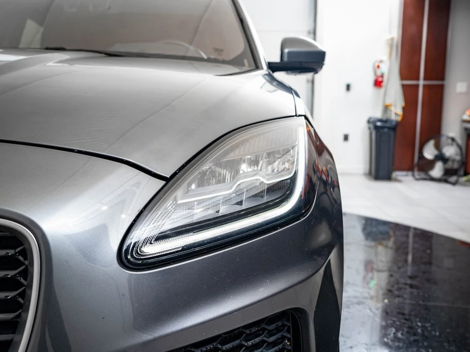 2019 Jaguar E-Pace - Image 16 of 21
