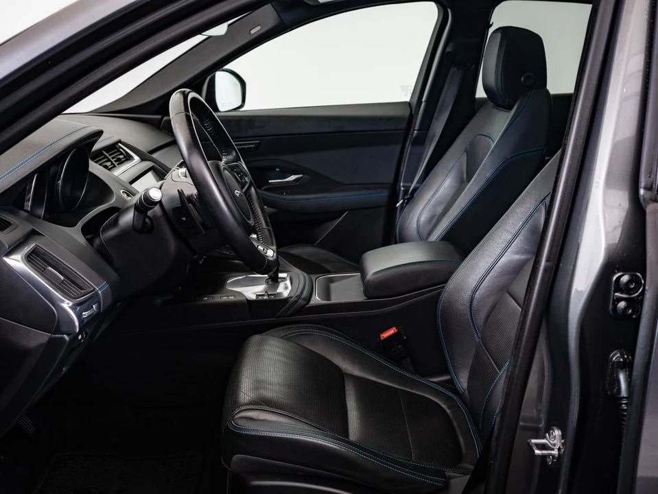 2019 Jaguar E-Pace - Image 20 of 21