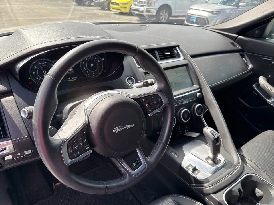 2019 Jaguar E-Pace - Image 9 of 12