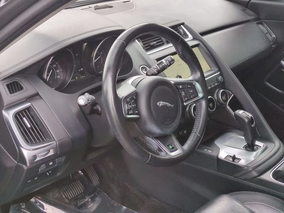 2019 Jaguar E-Pace - Image 9 of 20