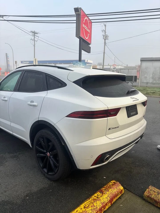 2019 Jaguar E-Pace - Image 4 of 8